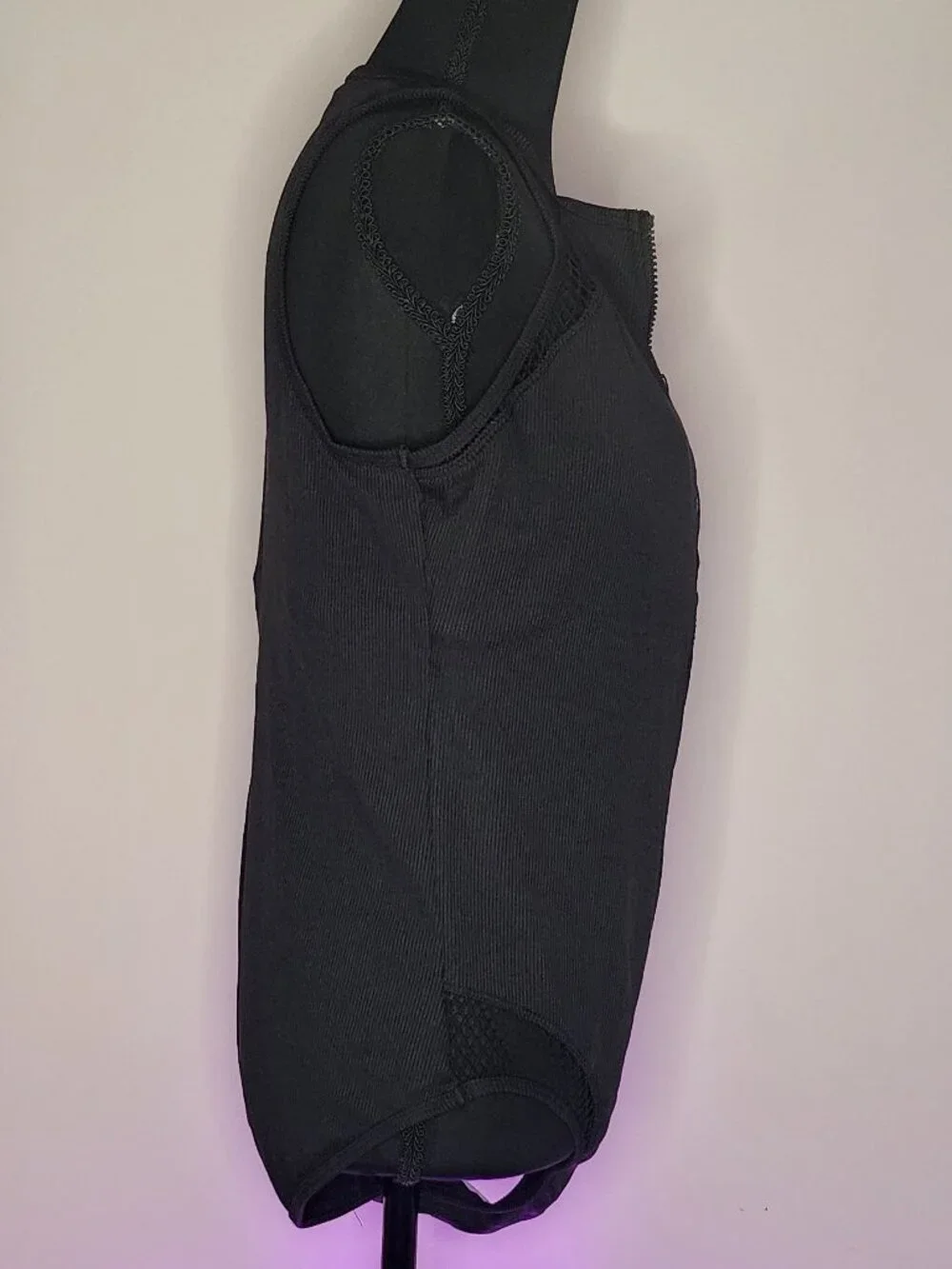 Hot Topic - Black Ribbed Zip-Up Swimsuit Plus Size - Picture 3 of 7